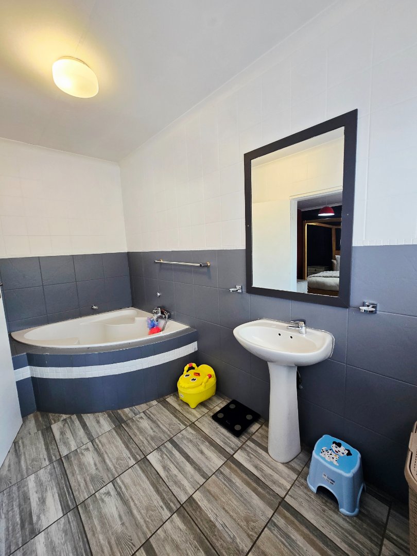 3 Bedroom Property for Sale in Songloed North West